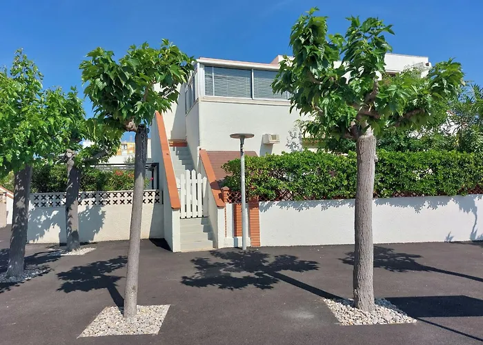 Les Marines-4 By Interhome