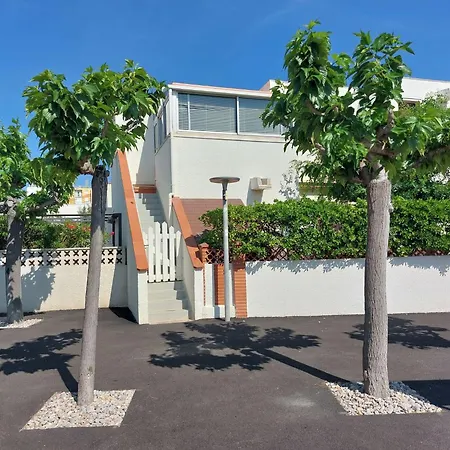 Les Marines-4 By Interhome