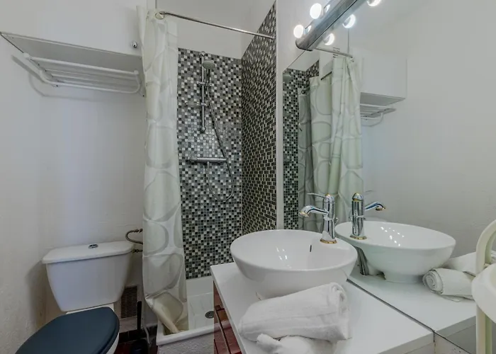 Les Marines-4 By Interhome